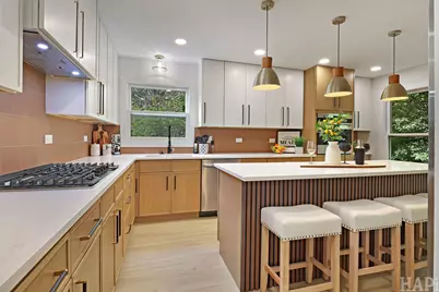 72 Julie Lane, Vernon Hills, IL 60061 - Photo 6