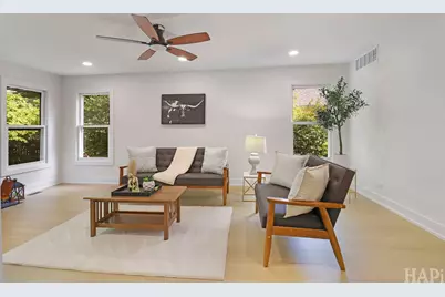 72 Julie Lane, Vernon Hills, IL 60061 - Photo 10