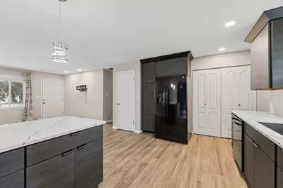 2105 Blackthorn Drive, Champaign, IL 61821 - Photo 14