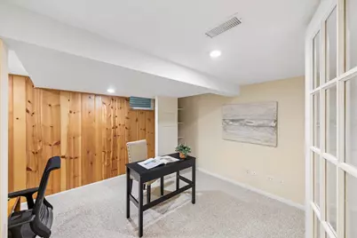 677 Wingate Road, Glen Ellyn, IL 60137 - Photo 32
