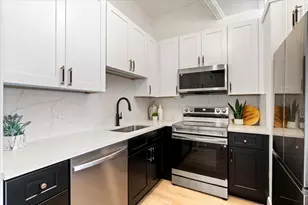 3323 N Paulina St, Chicago, IL 60657 - Photo 14