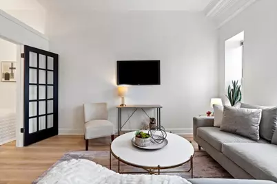 3323 N Paulina Street #3E, Chicago, IL 60657 - Photo 8