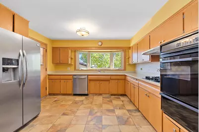 10621 Laramie Avenue, Oak Lawn, IL 60453 - Photo 6