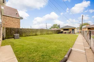 8614 S Prairie Ave, Chicago, IL 60619 - Photo 20