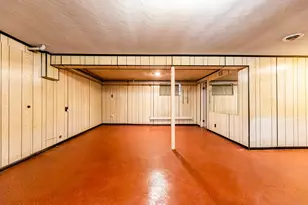8614 S Prairie Ave, Chicago, IL 60619 - Photo 16