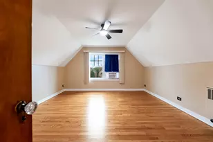 8614 S Prairie Ave, Chicago, IL 60619 - Photo 10