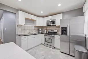 3823 W Lexington St, Chicago, IL 60624 - Photo 20