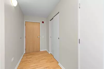 9715 Woods Drive #510, Skokie, IL 60077 - Photo 6