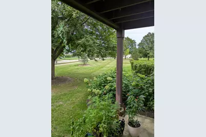 199 Lawn Court #199, Buffalo Grove, IL 60089 - Photo 2