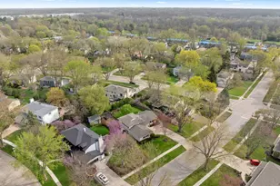 706 E Golf Rd, Libertyville, IL 60048 - Photo 4