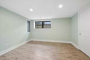 2915 N Rockwell St, Chicago, IL 60618 - Photo 30