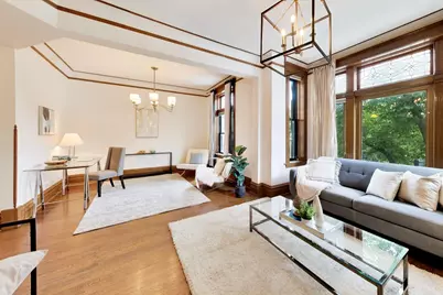 4004 N Clarendon Avenue #2, Chicago, IL 60613 - Photo 2