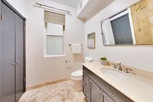 4004 N Clarendon Ave, Chicago, IL 60613 - Photo 20