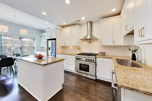 4004 N Clarendon Ave, Chicago, IL 60613 - Photo 8