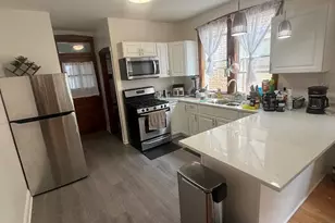 4689 N Kasson Ave, Chicago, IL 60630 - Photo 4