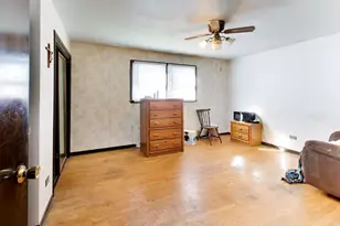 8500 S Laramie Ave, Burbank, IL 60459 - Photo 16