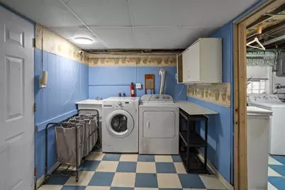 1240 S Maple Avenue, Berwyn, IL 60402 - Photo 18