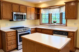 146 Prairie View Dr, Palos Park, IL 60464 - Photo 6