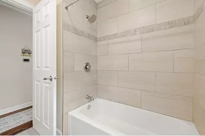 7639 Laramie Avenue, Skokie, IL 60077 - Photo 14