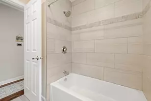 7639 Laramie Ave, Skokie, IL 60077 - Photo 14