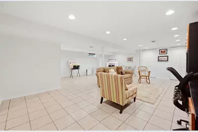 7639 Laramie Avenue, Skokie, IL 60077 - Photo 16