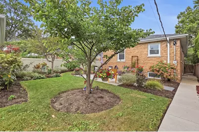 7639 Laramie Avenue, Skokie, IL 60077 - Photo 24