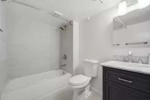 2638 Central Park Ave, Evanston, IL 60201 - Photo 32