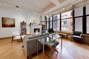 333 W Hubbard St, Chicago, IL 60654 - Photo 2