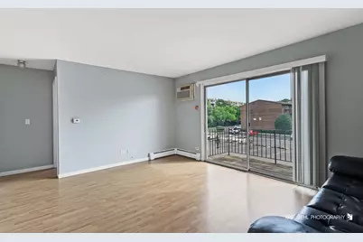 1319 N Baldwin Court #2B, Palatine, IL 60074 - Photo 4
