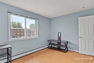 1319 N Baldwin Ct, Palatine, IL 60074 - Photo 10