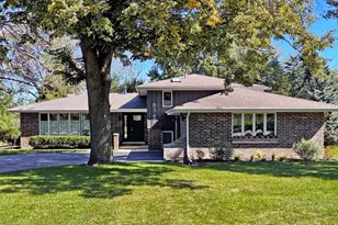 8345 Brookridge Rd, Downers Grove, IL 60516 - Photo 32