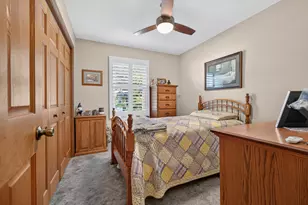2024 Woodhavens Dr, Bloomington, IL 61701 - Photo 14