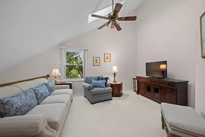 2017 N Charter Point Drive, Arlington Heights, IL 60004 - Photo 10