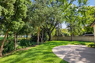 317 Beech Ct, Naperville, IL 60540 - Photo 18