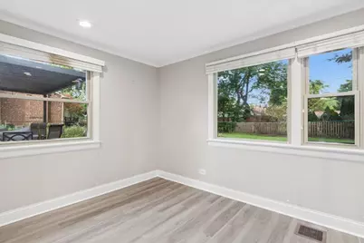 2392 Manor Lane, Park Ridge, IL 60068 - Photo 10