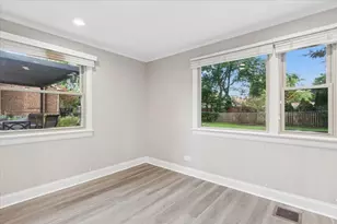 2392 Manor Ln, Park Ridge, IL 60068 - Photo 10