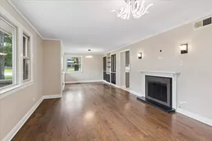 2392 Manor Ln, Park Ridge, IL 60068 - Photo 6