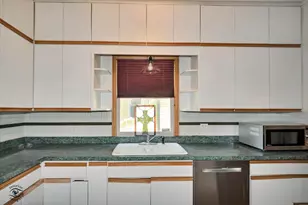 9608 S Longwood Dr, Chicago, IL 60643 - Photo 18