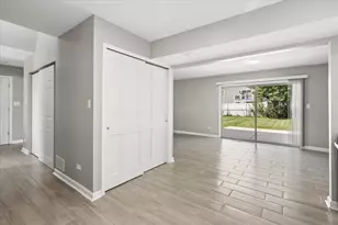 322 Maple Ln, Round Lake, IL 60073 - Photo 14