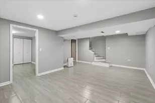 322 Maple Ln, Round Lake, IL 60073 - Photo 24