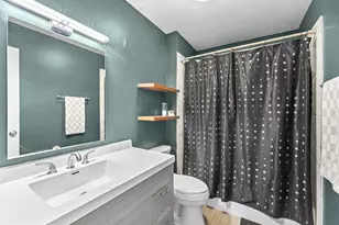 640 Murray Ln, Des Plaines, IL 60016 - Photo 12