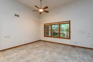 3748 Creekside Ct, Winthrop Harbor, IL 60096 - Photo 12