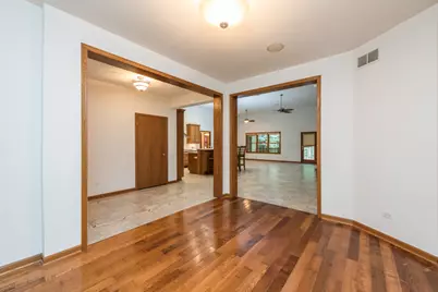 3748 Creekside Court, Winthrop Harbor, IL 60096 - Photo 8