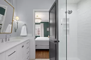1051 W Lill Ave, Chicago, IL 60614 - Photo 14
