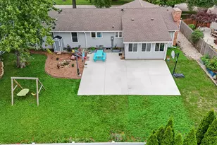 2204 Plymouth Dr, Champaign, IL 61821 - Photo 10