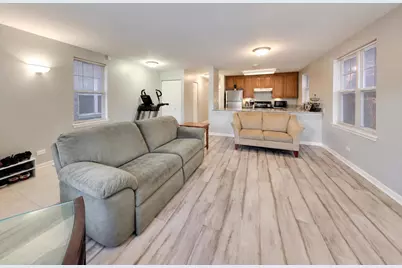 651 W Division Street #A, Chicago, IL 60610 - Photo 6