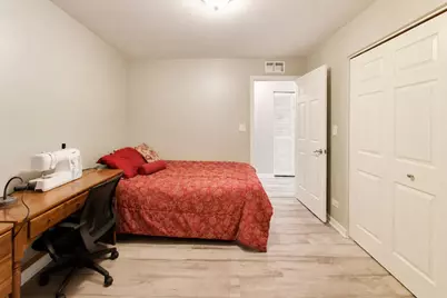 651 W Division Street #A, Chicago, IL 60610 - Photo 12