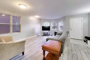 651 W Division St, Chicago, IL 60610 - Photo 4