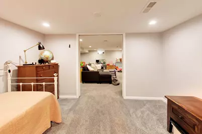 8326 Kostner Avenue, Skokie, IL 60076 - Photo 16