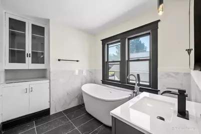 468 Locust Street, Elgin, IL 60123 - Photo 28